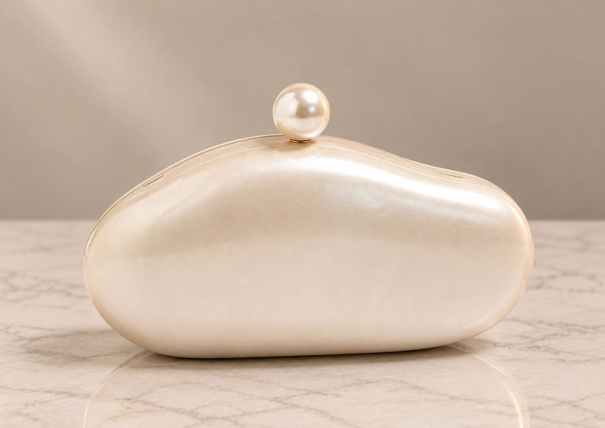Pearl Clutch