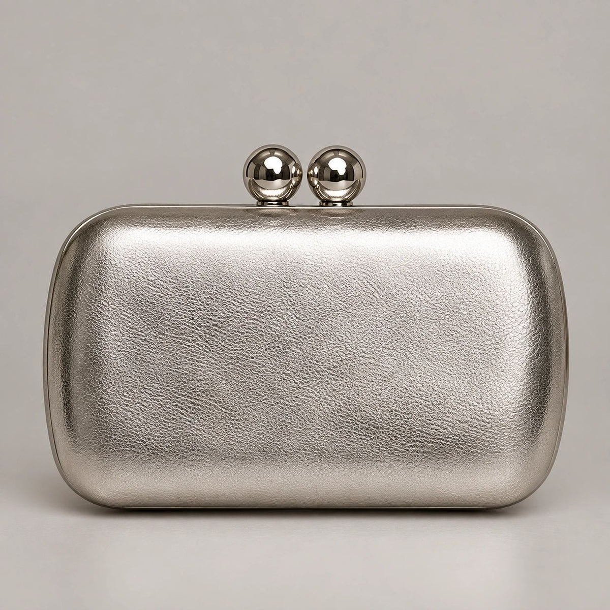 Silver Clutch Main image