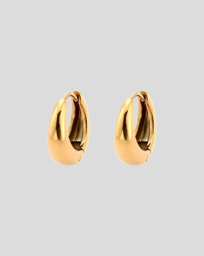 Milla Hart Asta Huggie Earrings Gold