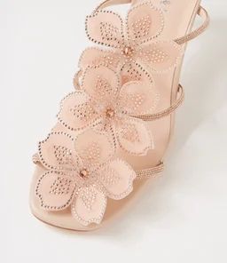 Django and Juliette Favora Heel