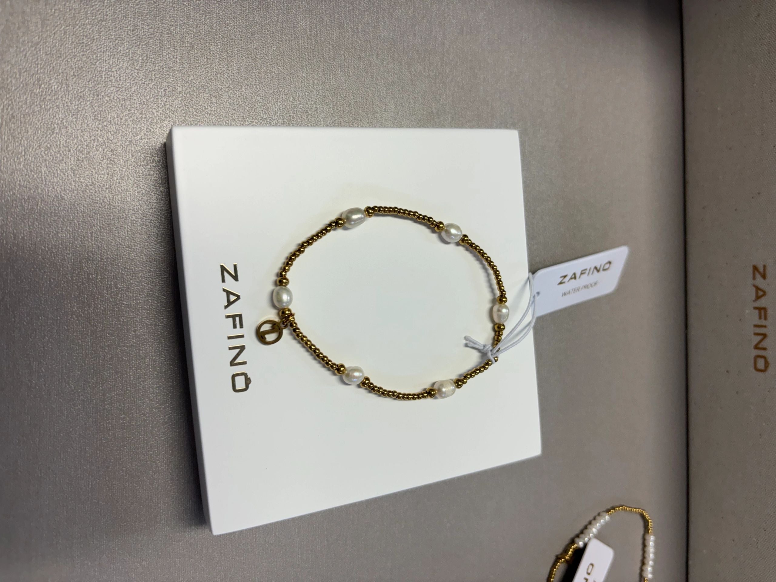 Ella Bracelet Gold Secondary image