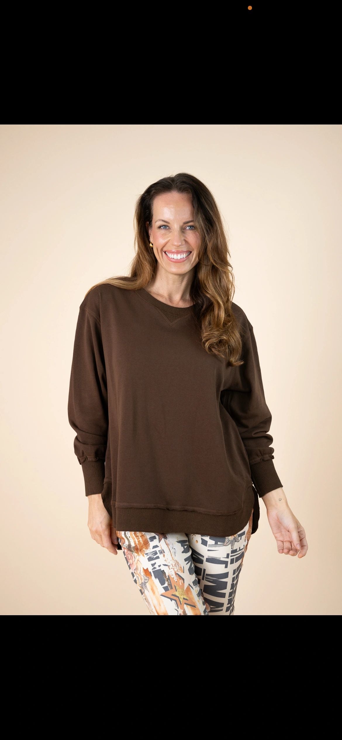 Chocolate Pullover Main image