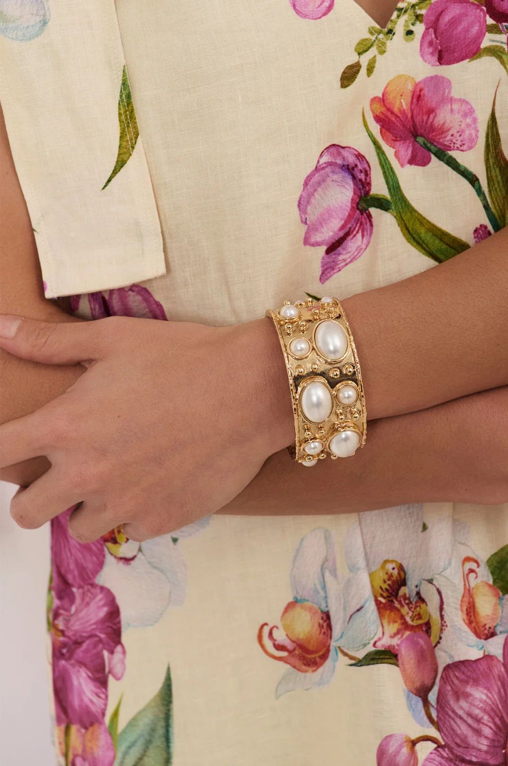 Faux Pearl Metal Statement Cuff