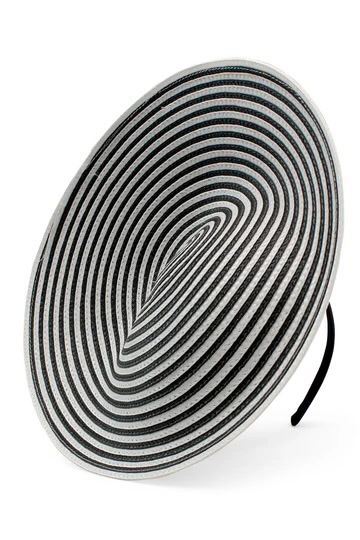 Erika Fascinator Black/White Main image