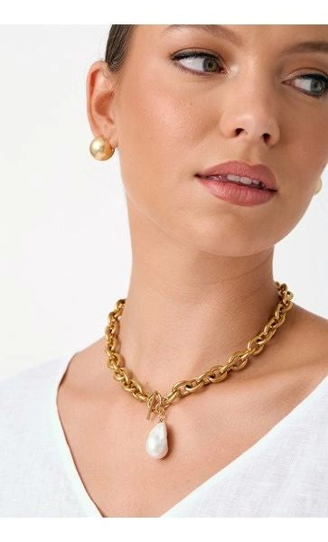 Baroque Pearl Drop Necklace