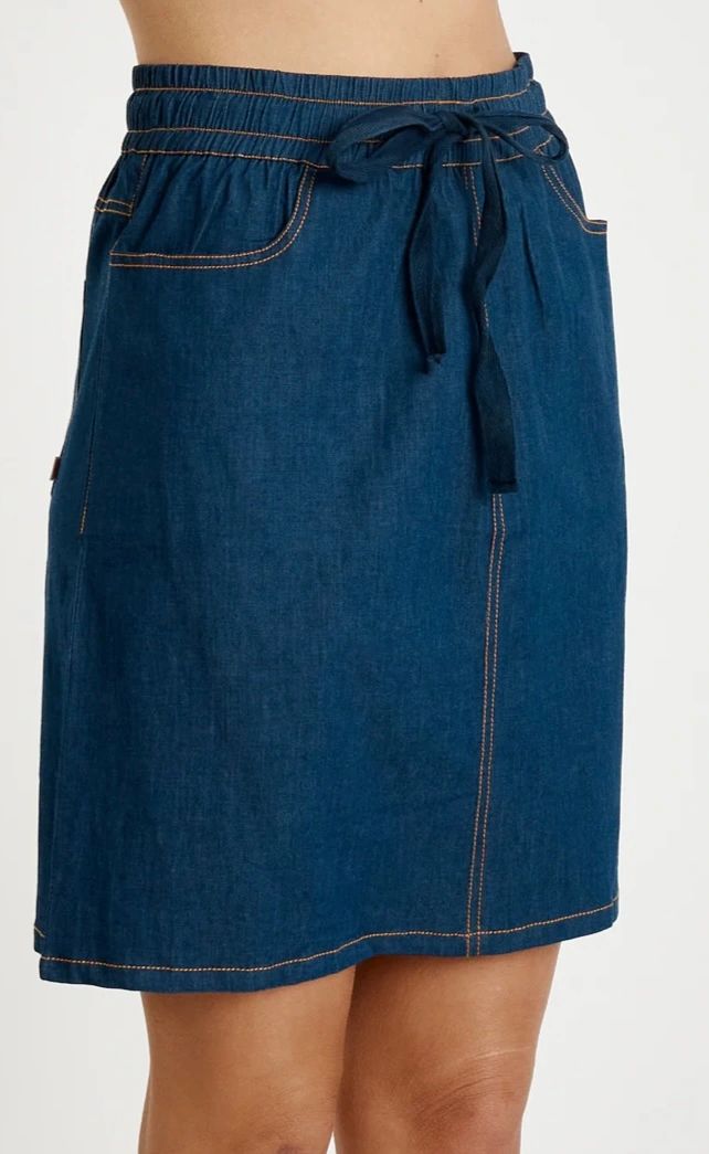 Durango Pull On Skirt Dark