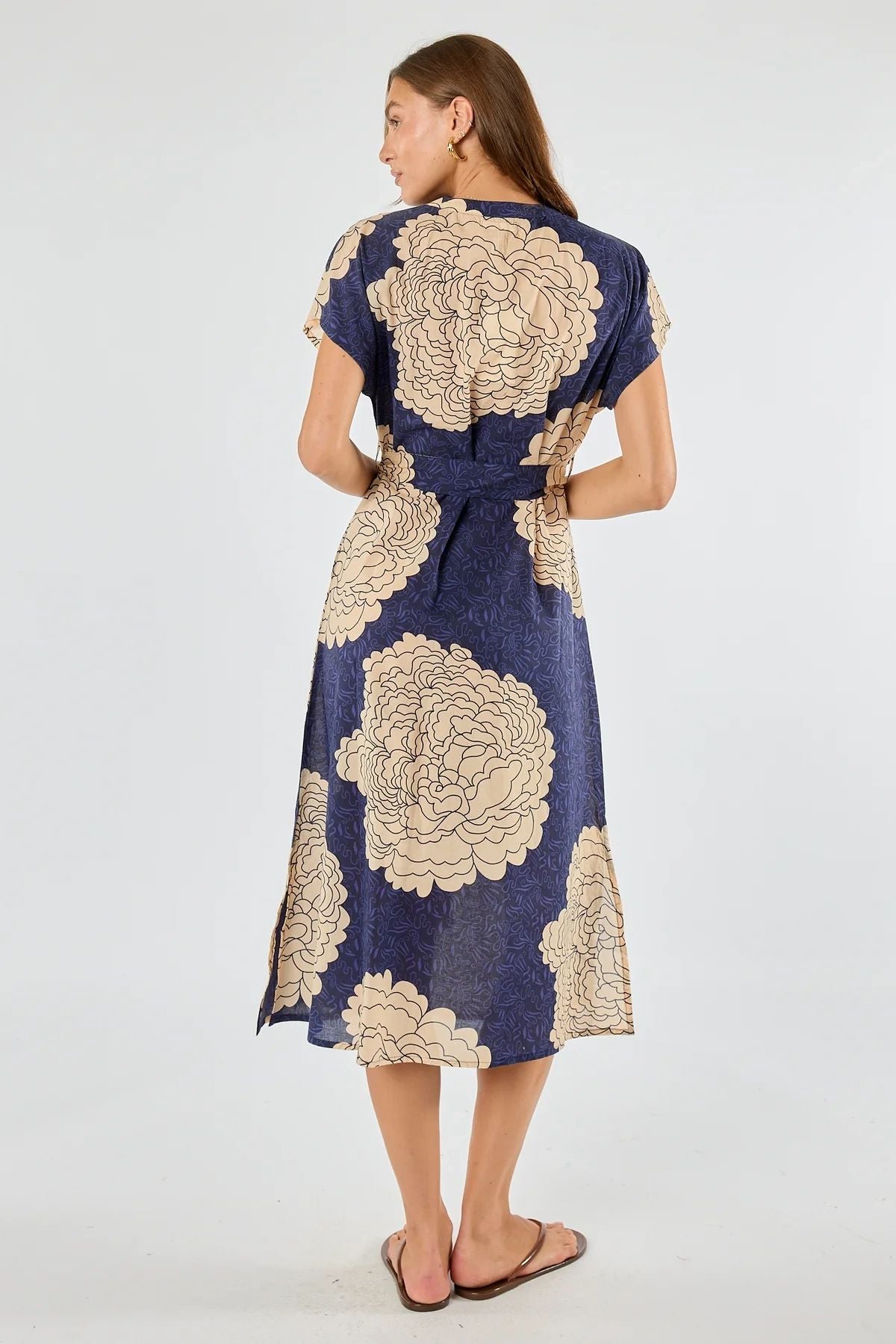 Itami Orient Capped Sleeve
