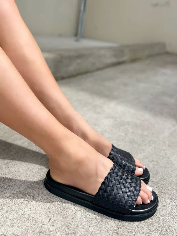 Oxford Leather Black Slide