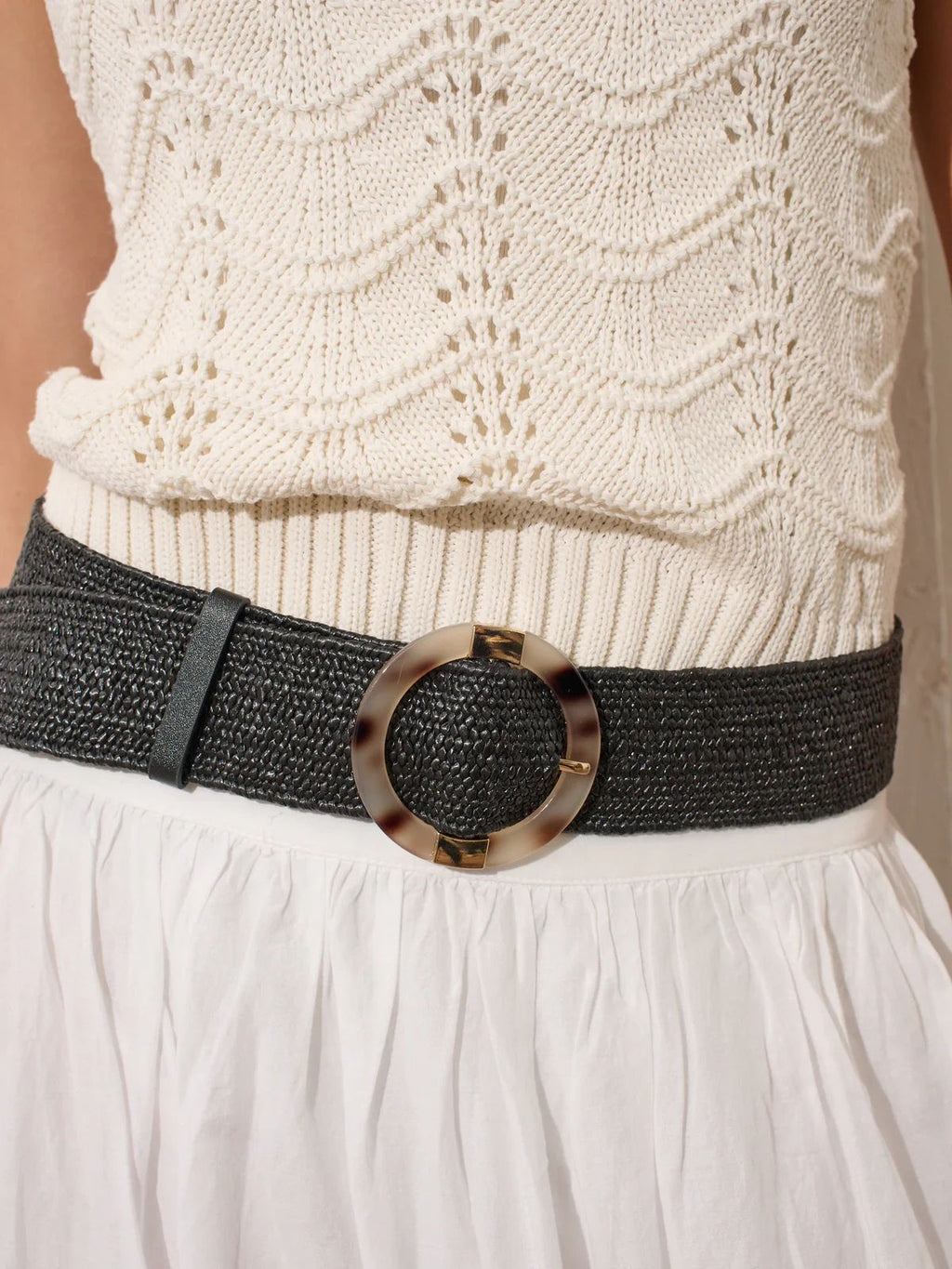 Acrylic Round Buckle Straw Belt Black