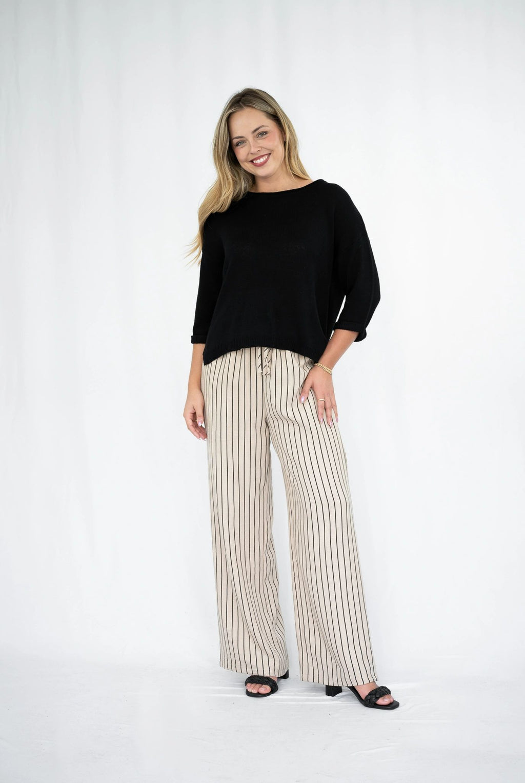Three Quarter Relaxed Knit Black